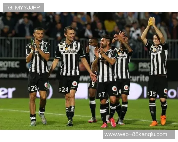 尼姆与昂热对决历史回顾及两队发展轨迹分析