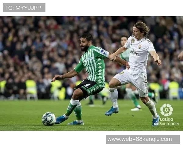 札帽冈萨与东京的激烈对决展现足球魅力与战术智慧的巅峰较量 札帽冈萨与东京的激烈对决展现足球魅力与战术智慧的巅峰较量